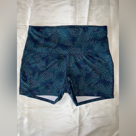 MTA sports women’s shorts - Picture 1 of 4